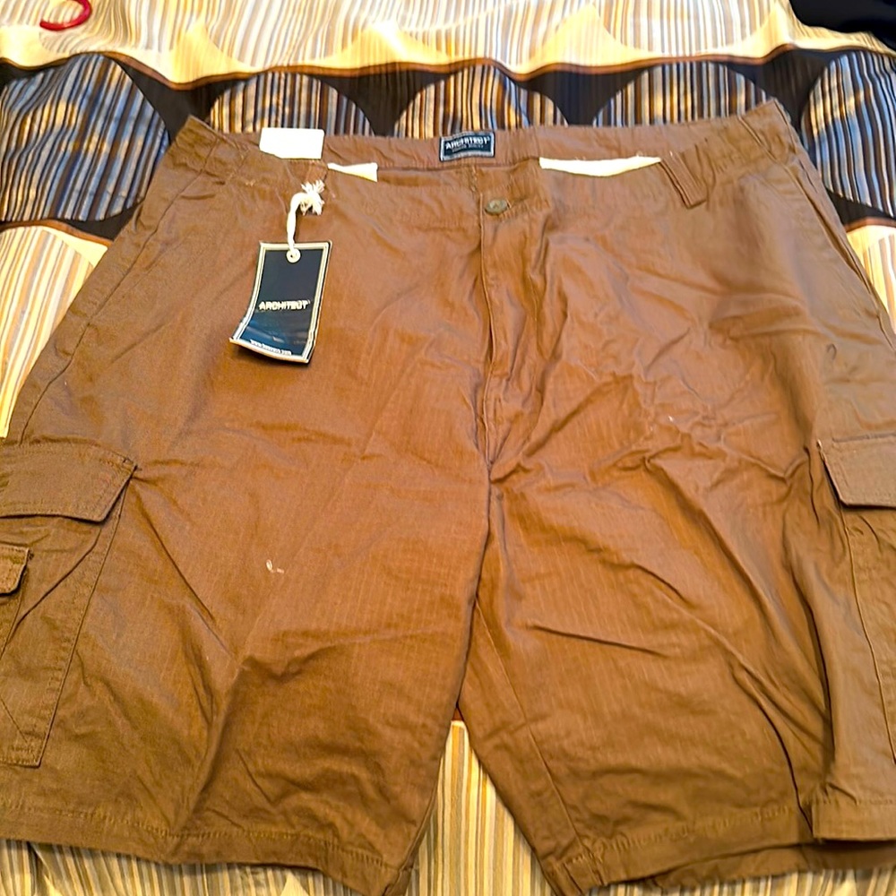 Architect cargo shorts - NEW - 40W